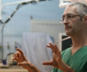 Doi medici timisoreni contribuie la infiintarea unui centru de microchirurgie reconstructiva in Polonia