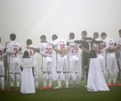 MOMENT EMOTIONANT la meciul Timisoara - Dinamo. Partida a fost intrerupta pentru un omagiu adus victimelor din Colectiv