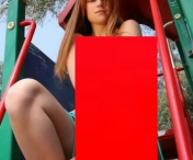 IMAGINI FIERBINTI intr-un parc de joaca din Timisoara! Aceasta studenta s-a urcat pe un tobogan si s-a pozat goala! Poza a devenit virala pe net