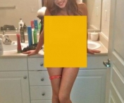 WOW! Blonda asta a rupt internetul in doua! Si-a facut un selfie incendiar in camera ei si si-a pus poza la profil. Iata cum arata