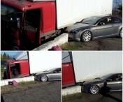 Limuzina BMW distrusa in Timisoara. Bolidul a intrat sub un camion