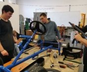 Studenții Universității Politehnica Timișoara lucreează la realizarea unei mașini cu hidrogen