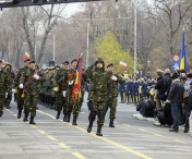 1 DECEMBRIE: Un militar a lesinat la Pitesti in timpul repetitiilor pentru Ziua Nationala