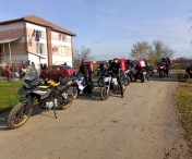 „Livrari de bine” pe motociclete, la Timisoara. Cristi Hrubaru de la Rock FM, capitan de drum cu daruri pentru copii