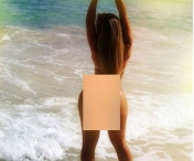 Asta e CEL MAI SEXY FUND vazut la plaja. Turistii aflati in preajma ei nu-si mai luau ochii de la nurii fetei - FOTO