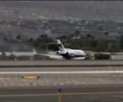 VIDEO UIMITOR! Acest pilot a reusit un MIRACOL la aterizare. Trenul de aterizare nu s-a mai deschis, dar avionul a aterizat in siguranta