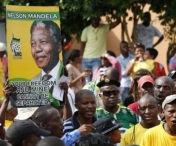 Zeci de mii de oameni participa la CEREMONIA in memoria lui Nelson Mandela