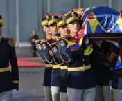 Trei zile de doliu national in Romania. Catafalcul Majestatii Sale este depus la Palatul Regal, pana sambata
