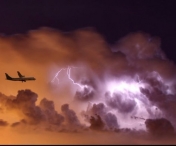 IMAGINI FABULOASE! Cum se vede o furtuna de la 11.000 de metri altitudine. Imaginile surprinse de un pilot