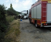 ACCIDENT CUMPLIT in judetul Sibiu! Un microbuz cu pasageri s-a ciocnit cu o cisterna