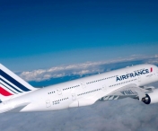 Doi pasageri ai zborului Air France, la bordul caruia a fost gasit un obiect suspect, au fost retinuti
