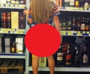 FOTO SOC! O blonda i-a socat pe oamenii dintr-un magazin! Purta niste pantaloni scurti... parca era in fundul gol!
