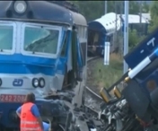 TRENUL GROAZEI! O locomotiva scapata de sub control s-a izbit de un tren de calatori