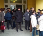 Angajatii Primariei Dumbravita au incetat greva