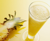 10 motive pentru care este bine sa consumam regulat suc de ananas