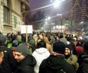Mii de oameni au iesit in strada in toata tara, sambata seara