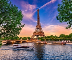 Turnul Eiffel, emblema Parisului, se închide