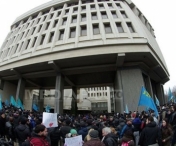 VIDEO - Parlamentul si Guvernul din Crimeea, OCUPATE de persoane inarmate