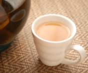 Ceai alb - Scade colesterolul, intareste oasele si reduce stresul
