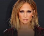 Cum arata Jennifer Lopez la 52 de ani fara niciun strop de machiaj. Diva i-a lasat pe toti cu gura cascata