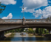 Podului Mihai Viteazu din centrul Timișoarei, un pericol pentru siguranța rutieră