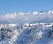 Salvamontul avertizeaza: Iarna se intoarce in forta in masivele montane, stratul de zapada poate atinge si jumatate de metru. Pana la cat scad temperaturile