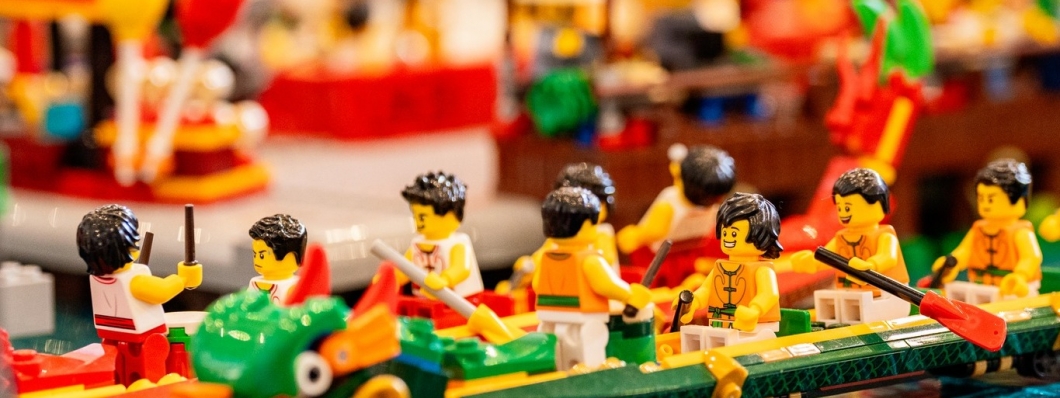 Animale, trenuri și construcții spectaculoase realizate din mii de cărămizi LEGO®, plus ateliere creative, în acest weekend, la Iulius Town