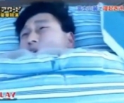 Gluma de infarct cu patul care este catapultat cu o prastie uriasa - VIDEO