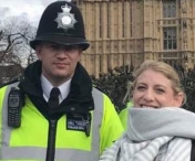 CUTREMURATOR! Politistul ucis in atentatul de la Londra s-a fotografiat cu o turista cu putin timp inainte de atac. Femeia a postat imaginea