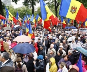 Manifestatii la Chisinau, cu participarea liderilor opozitiei din Romania