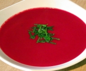 Reteta zilei: Cum sa prepari o supa delicioasa si sanatoasa cu sfecla rosie