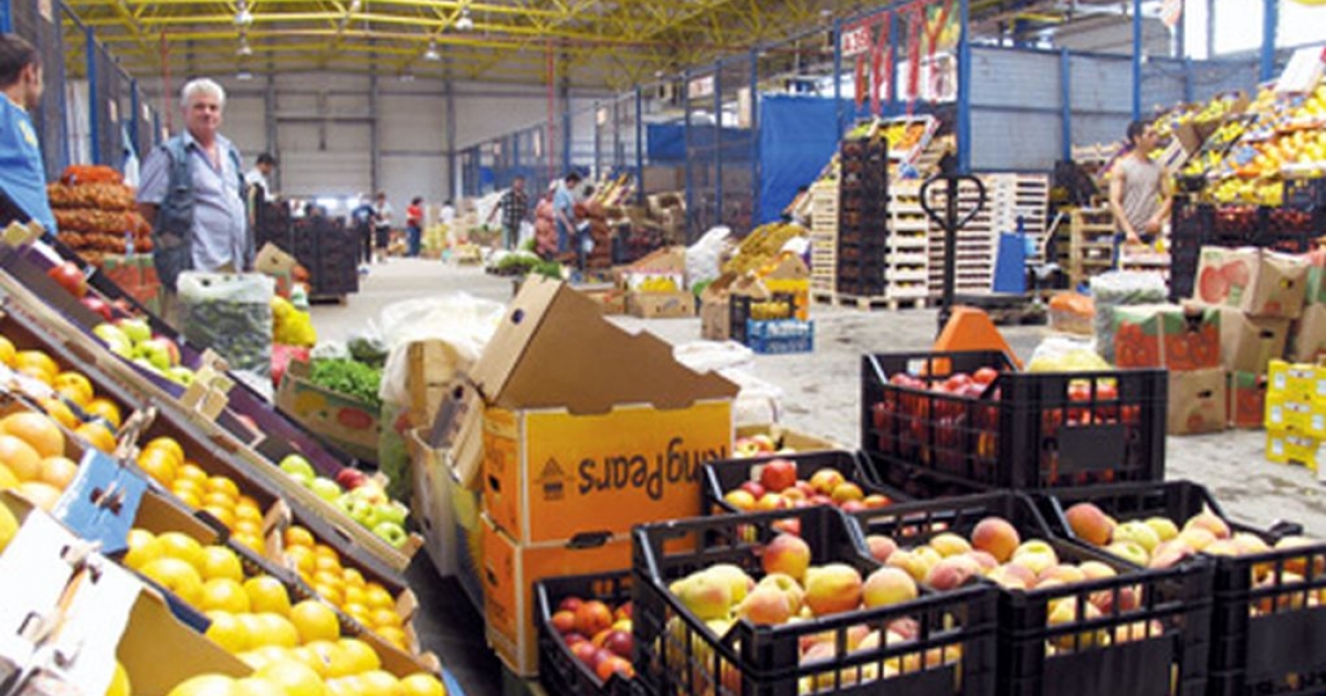 Cat costa carnea de miel in pietele si magazinele din Timisoara si alte