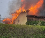 Incendiu puternic la o casă din Chişoda. Nu au fost victime